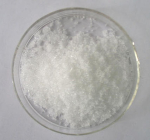 Гидрат нитрата скандия (III) (Sc (NO3) 3 • xH2O) - кристаллический