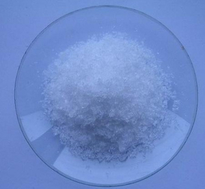 Гидрат нитрата тербия (III) (Tb (NO3) 3 • xH2O) - кристаллический